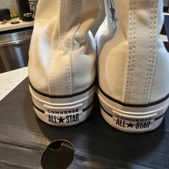NEW Converse Chuck Taylor All Star Lift Hi Platform White 560846C Mens 10 WMS 12 - Picture 7 of 10